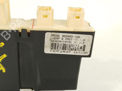 Right front window motor PEUGEOT 307 CC (3B) 2.0 HDi 135 | BP37270095E20 - Image 2