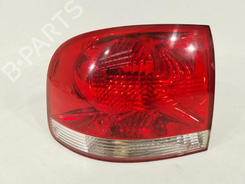 Used Left taillight VW TOUAREG (7LA, 7L6, 7L7) [2002-2013]  18040581