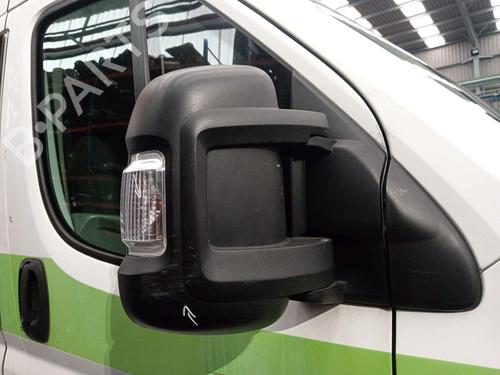 Retrovisor derecho Retrovisor derecho 38074552 38074552