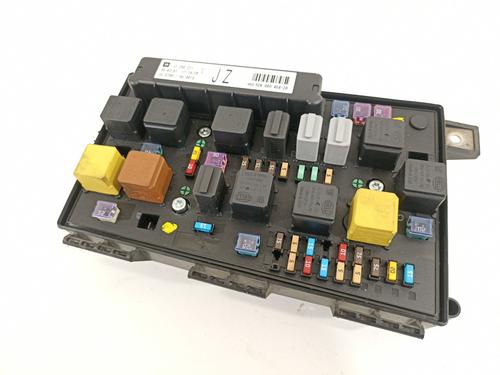 Used Fuse box OPEL ASTRA H (A04) [2004-2014]  20334562