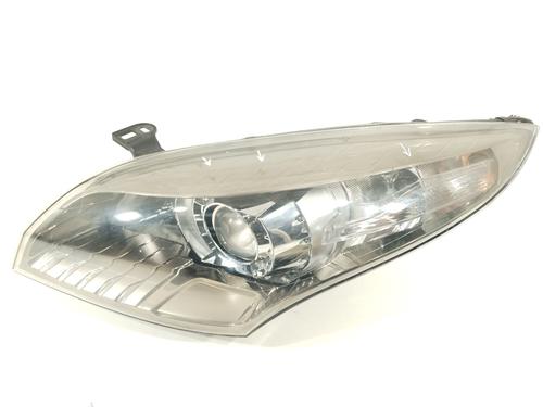 Faro izquierdo RENAULT MEGANE III Hatchback (BZ0/1_, B3_) 1.9 dCi (BZ0N, BZ0J) (131 hp) 29707961