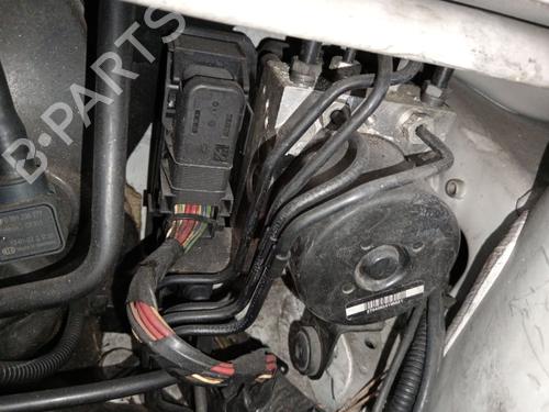 Used ABS pump ABS pump VOLVO S40 II (544) D2 (115 hp) 36696215 36696215