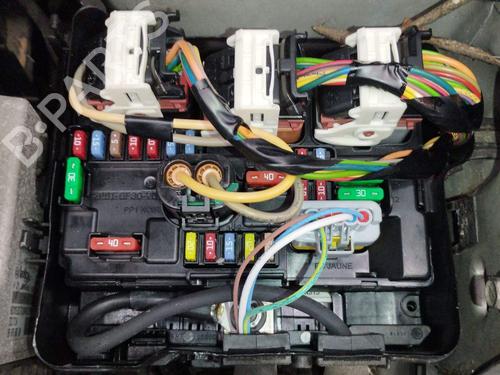 fuse-box-citroen-c3-ii-sc_-2009-36696305 main image