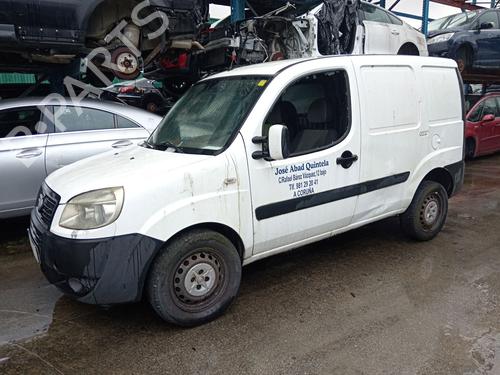 Gebruikte FIAT DOBLO Box Body/MPV (223_) 1.3 D Multijet (75 hp) 4378387 Onderdelen