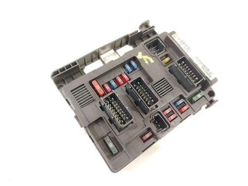 Used Fuse box Fuse box 33012810 33012810