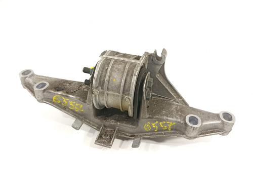 Used Engine mount Engine mount 15771258 15771258