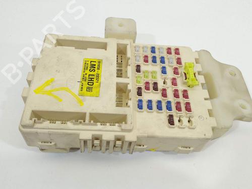 Used Fuse box Fuse box 16788103 16788103