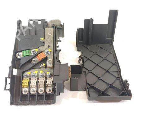fuse-box-peugeot-5008-0u_-0e_-2009-2010-2011-2012-2013-2014-2015-2016-2017-40493127 main image