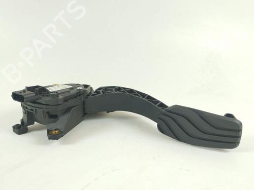 pedal-dacia-duster-hm_-180108467r-6pv01290203-2017-11857811 main image