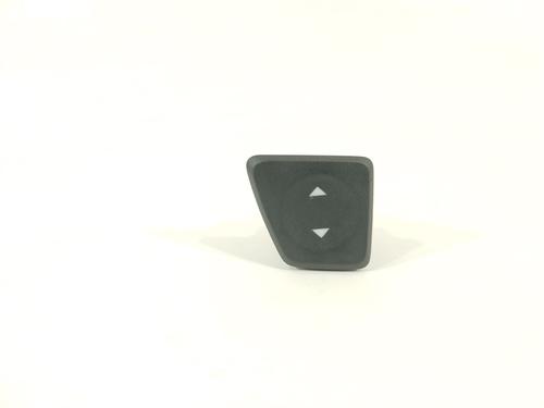Used Left front window switch FIAT 500 (312_) [2007-2025]  18346288