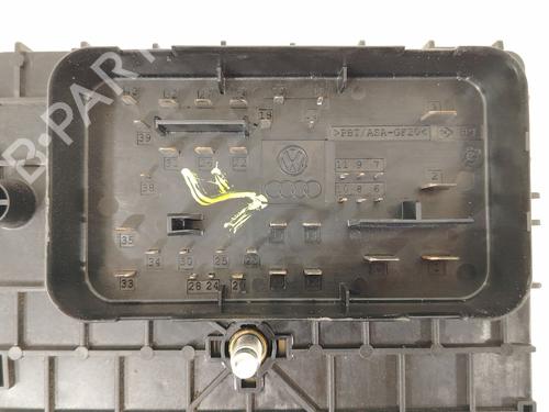 Fuse box VW PASSAT B7 (362) 2.0 TDI | BP31945303E1
