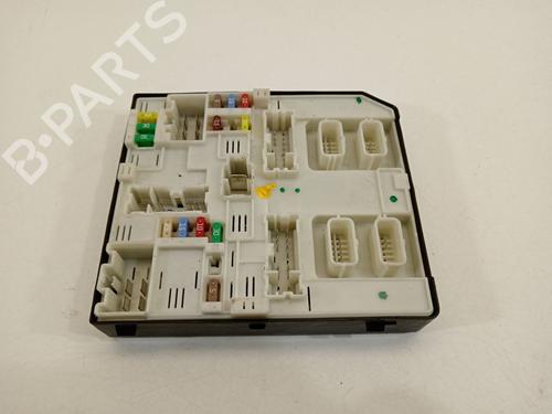 Used Fuse box RENAULT MEGANE III Hatchback (BZ0/1_, B3_) [2008-2025]  22177891