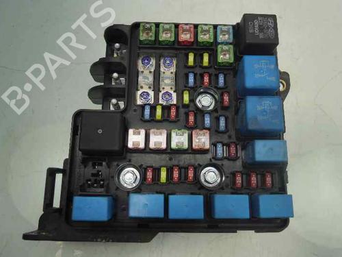 Used Fuse box Fuse box 3189306 3189306