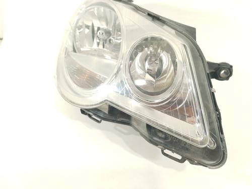 Right headlight VW POLO IV (9N_, 9A_) 1.6 16V | BP29122053C29 