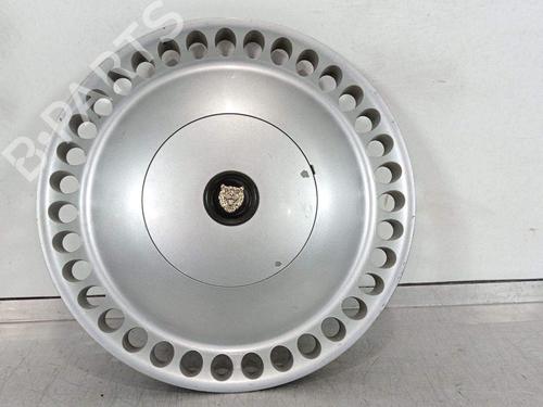 Used Hub cap Hub cap 30624360 30624360