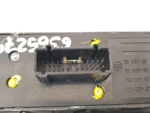 Left front window switch VOLVO S40 II (544) 2.0 D | BP31333556I27 - Image 4