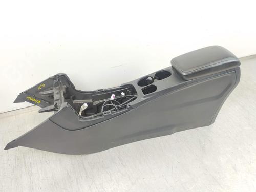 Used Armrest / Center console Armrest / Center console 15807395 15807395