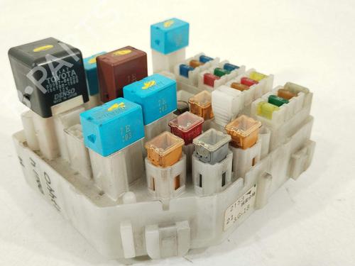 Fuse box TOYOTA RAV 4 II (_A2_) 2.0 D 4WD (CLA20_, CLA21_, CLA20R, CLA21R) | BP37713020E1 - Image 3