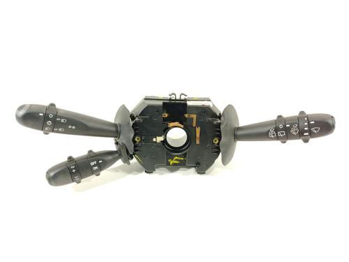 Used Headlight switch ALFA ROMEO 147 (937_) 1.9 JTD (937.AXF1A, 937.BXF1A) (101 hp) 31857191