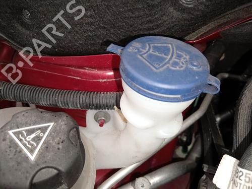 Used Windscreen washer tank Windscreen washer tank 38073885 38073885