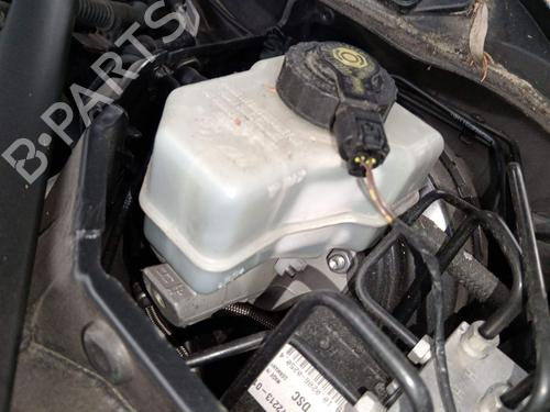 brake-master-cylinder-bmw-1-e87-2003-2004-2005-2006-2007-2008-2009-2010-2011-2012-2013-37444502 main image