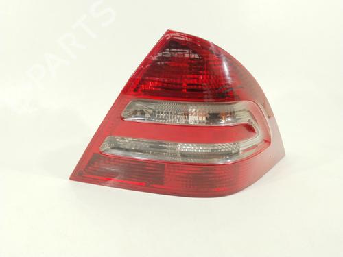 Used Right taillight MERCEDES-BENZ C-CLASS (W203) [2000-2007]  17911819