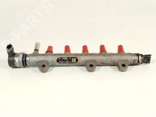 Used Injection rail Injection rail 36050050 36050050