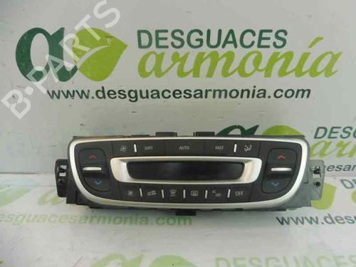 Used Climate control RENAULT MEGANE III Hatchback (BZ0/1_, B3_) 1.5 dCi (BZ1G, BZ1W, BZ0R) (95 hp) 1924014