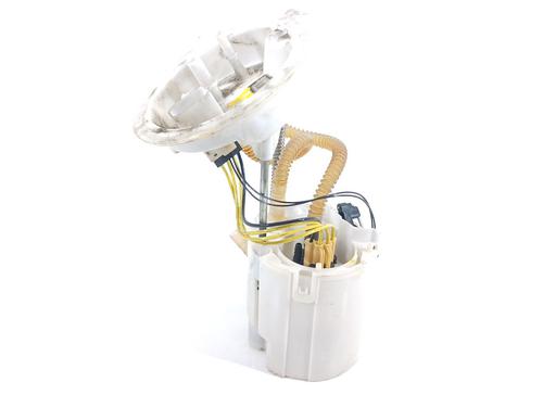 Used Fuel pump BMW 3 Touring (F31) 320 d (190 hp) 21843080