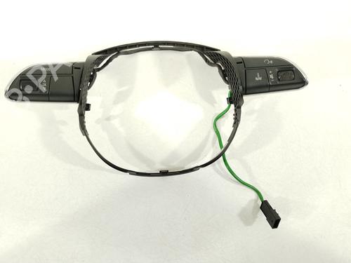 Used Steering wheel controls Steering wheel controls 37420928 37420928