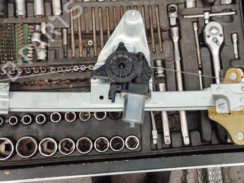 Used Front right window mechanism Front right window mechanism DACIA DUSTER (HM_) 1.2 TCe 125 (HMMA) (125 hp) 39931416 39931416