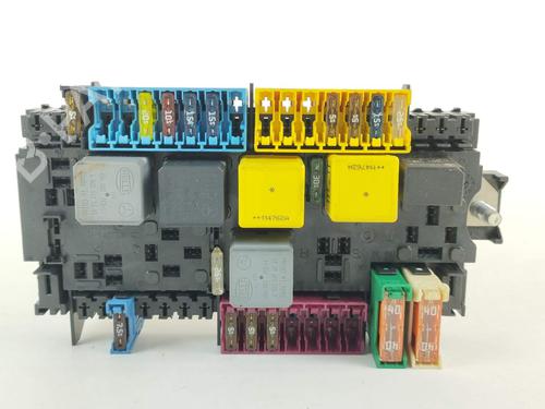 Used Fuse box Fuse box 12255094 12255094