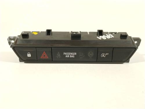 warning-switch-dacia-sandero-iii-2021-36491280 main image
