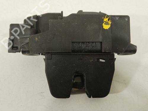 tailgate-lock-peugeot-traveller-bus-v_-2016-33465876 main image