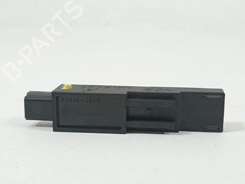 Electronic module TOYOTA COROLLA Hatchback (_E21_, _EA1_, _EH1_) 1.8 Hybrid (ZWE211) | BP39613010M83 - Image 2