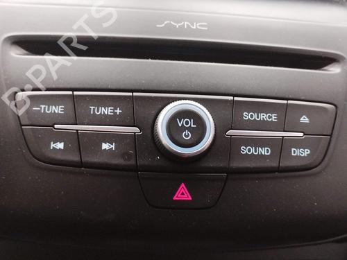 Used Radio Radio 16806685 16806685