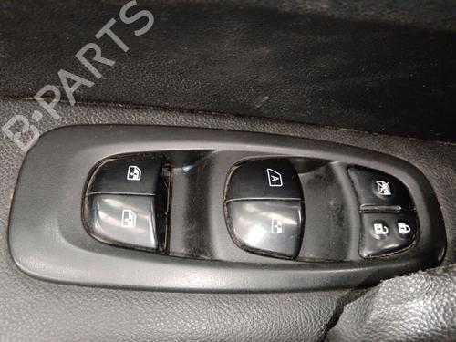 Used Left front window switch Left front window switch RENAULT KADJAR (HA_, HL_) 1.6 dCi 130 4x4 (HLA4) (130 hp) 35723431 35723431