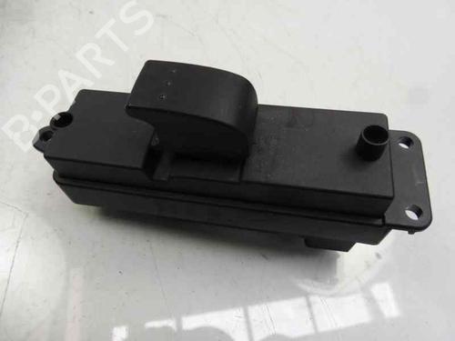 Used Right front window switch MAZDA 3 (BK) [2003-2009]  4495448