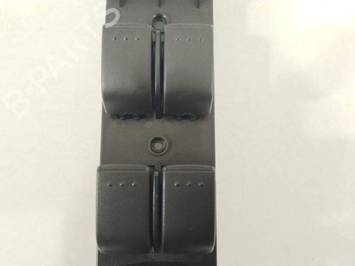 Left front window switch MAZDA 5 (CR) 2.0 CD (CR19) | BP37420939I27 - Image 2