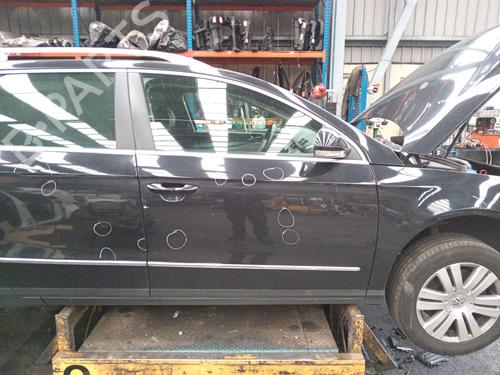 right-front-door-vw-passat-b6-variant-3c5-2005-2006-2007-2008-2009-2010-2011-30271894 main image