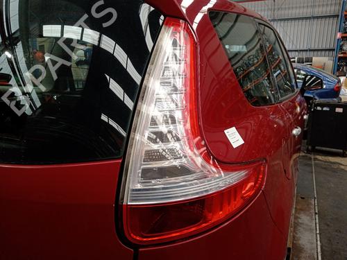 Piloto trasero derecho Piloto trasero derecho RENAULT GRAND SCÉNIC III (JZ0/1_) 1.9 dCi (JZ0J, JZ0N, JZ1K, JZ1S) (131 hp) 33759329 33759329