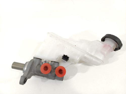 brake-master-cylinder-kia-stonic-yb-2017-40100565 main image