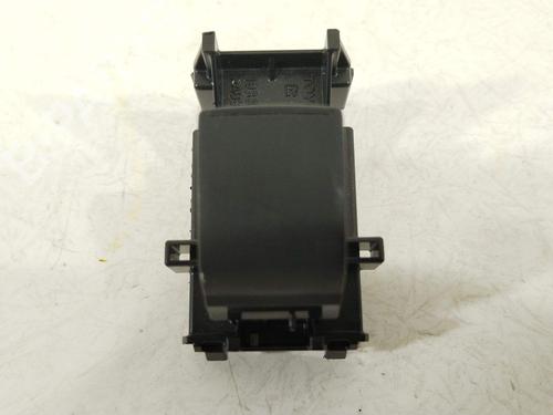Used Left rear window switch Left rear window switch TOYOTA YARIS (_P21_, _PA1_, _PH1_) 1.5 (MXPA11) (125 hp) 32702748 32702748