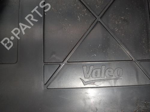 Fuse box PEUGEOT 208 I (CA_, CC_) 1.2 VTI 82 | BP27397046E1 