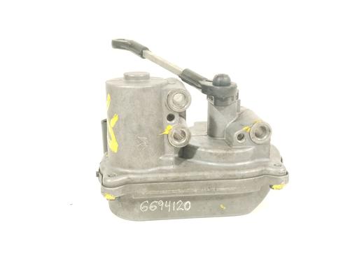 Throttle body VW TOUAREG (7LA, 7L6, 7L7) 3.0 V6 TDI | BP32264812M82