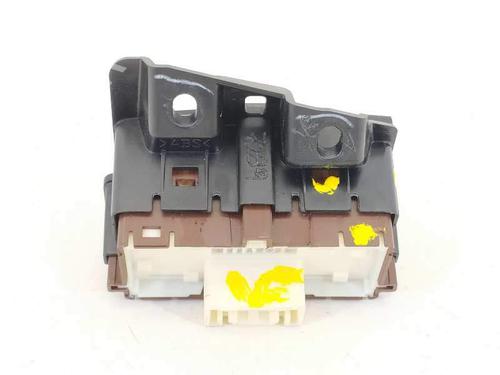 Switch TOYOTA AURIS (_E18_) 1.8 Hybrid (ZWE186_, ZWE186R) | BP8187496I30 - Image 3