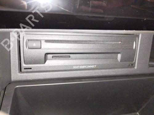radio-seat-ibiza-v-kj1-kjg-2017-39621558 main image