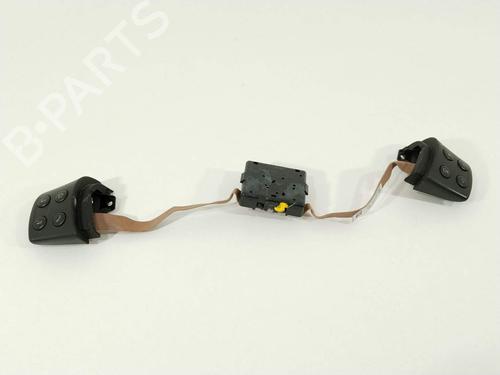 steering-wheel-controls-vw-eos-1f7-1f8-2006-2007-2008-2009-2010-2011-2012-2013-2014-2015-25846936 main image