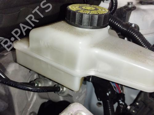 Used Brake master cylinder TOYOTA YARIS (_P21_, _PA1_, _PH1_) 1.5 (MXPA11) (125 hp) 32522140