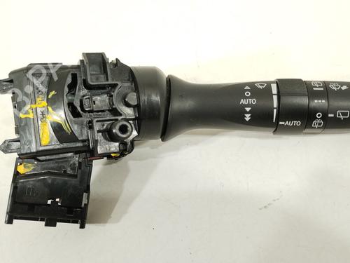 Used Steering column stalk Steering column stalk TOYOTA YARIS (_P13_) 1.5 Hybrid (NHP130_, NHP130) (101 hp) 34704135 34704135